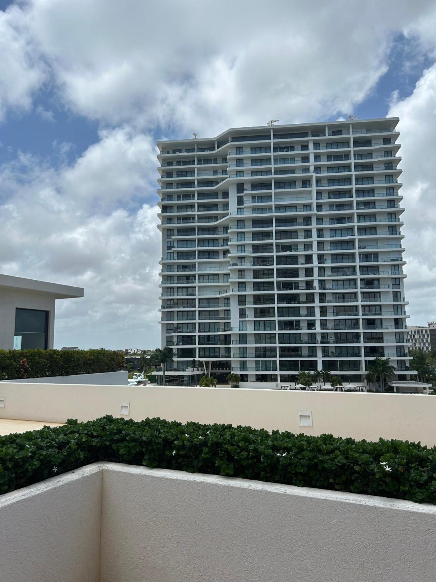 2 Bedroom Apartment In Marina Condo * Cancun