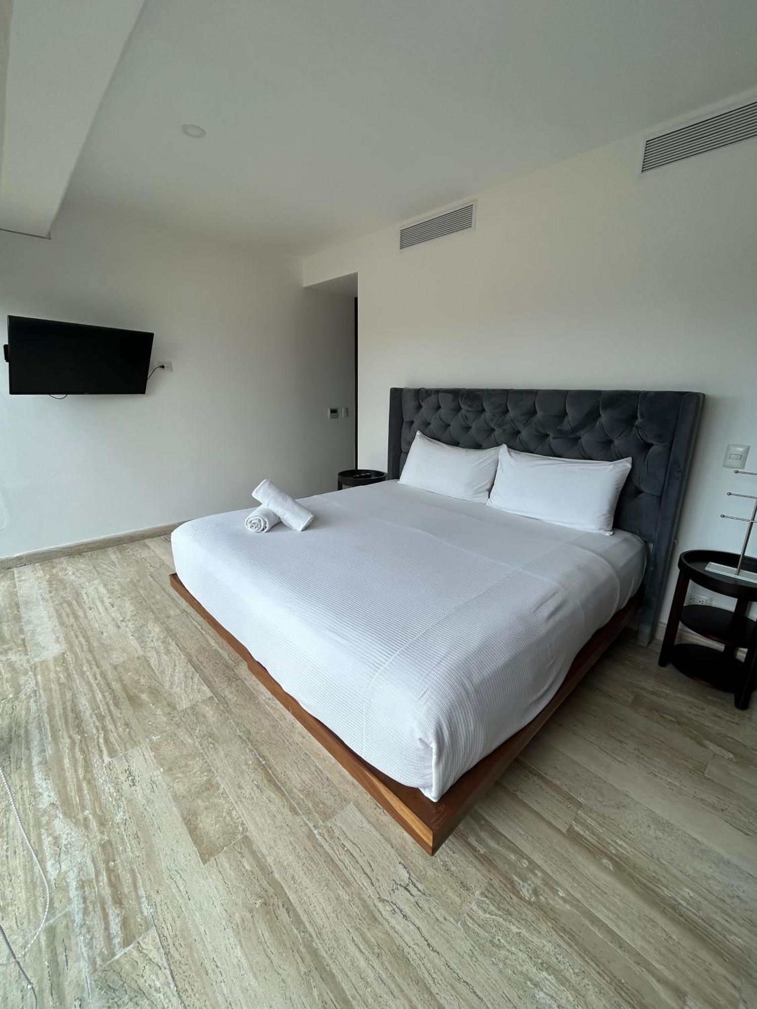 2 Bedroom Apartment In Marina Condo Apartment Cancun
