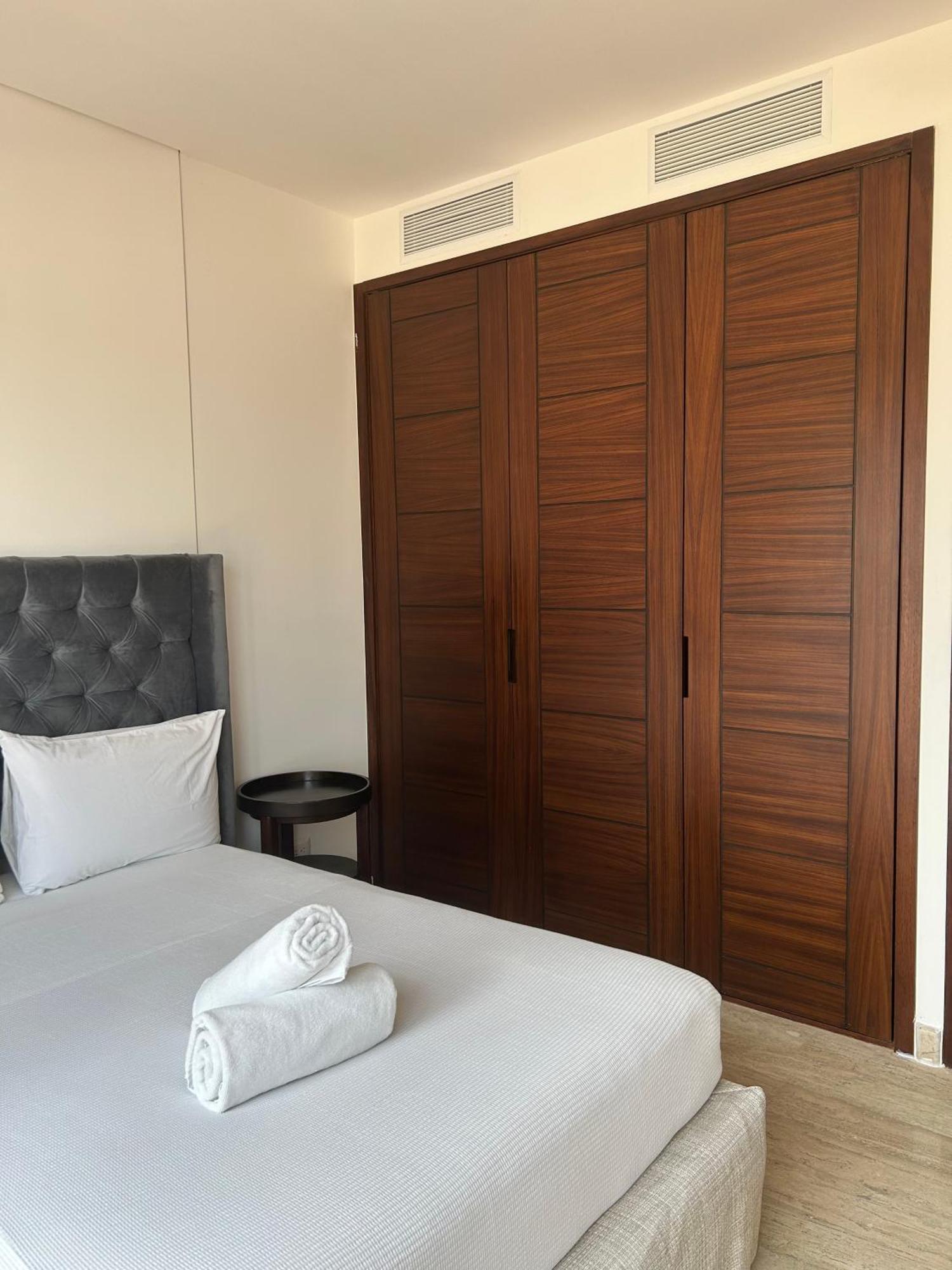 2 Bedroom Apartment In Marina Condo Cancun