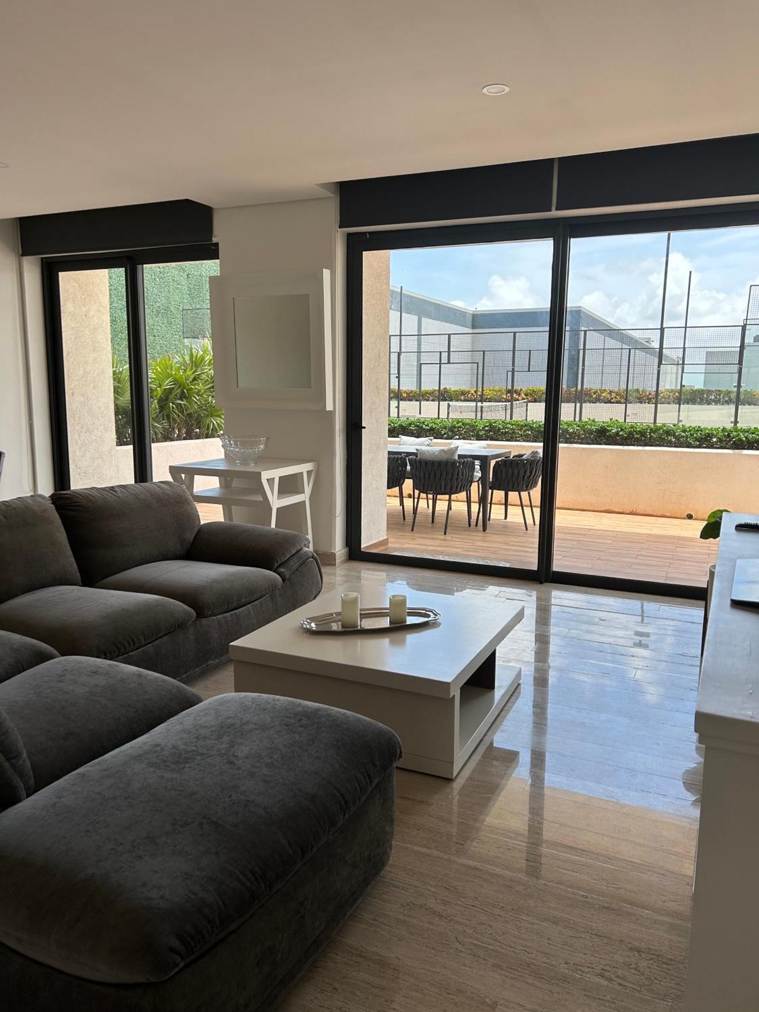 2 Bedroom Apartment In Marina Condo * Cancún